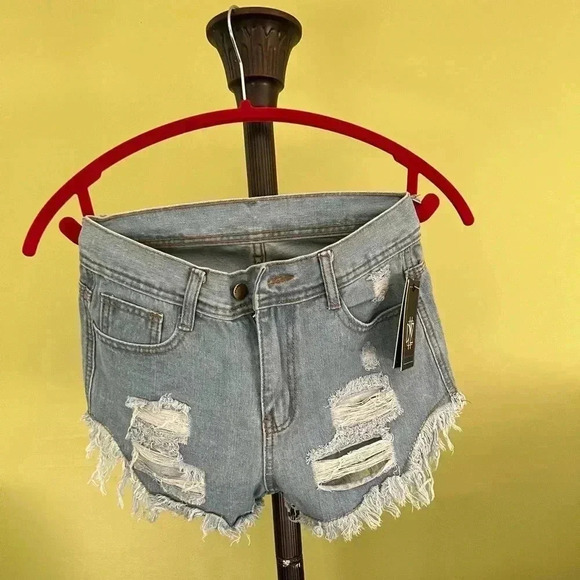 Women’s Shorts - Picture 2 of 7